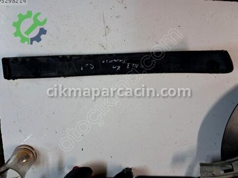Renault Clio Tampon Izgara Çıtası çıkma parça
