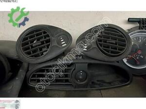 Renault Clio Torpido Sökme Çıkma (2. Adet)