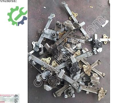 Renault Clio Cam Krikosu çıkma parça