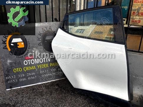 Renault Clio Sağ Arka Kapı çıkma parça