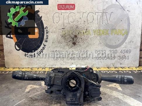 Renault Clio Silecek Kolu çıkma parça
