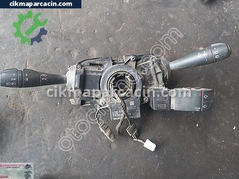 Renault Clio Sinyal Kolu çıkma parça