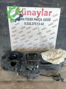 Renault Clio Çıkma Göğüs