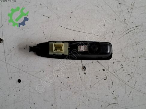 Renault Clio Sağ Arka Kapı çıkma parça