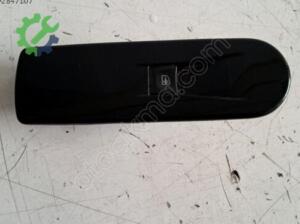 RENAULT CLİO 4 İCON SAĞ ÖN KAPI CAM DÜĞMESİ VE ÇERÇEVESİ
