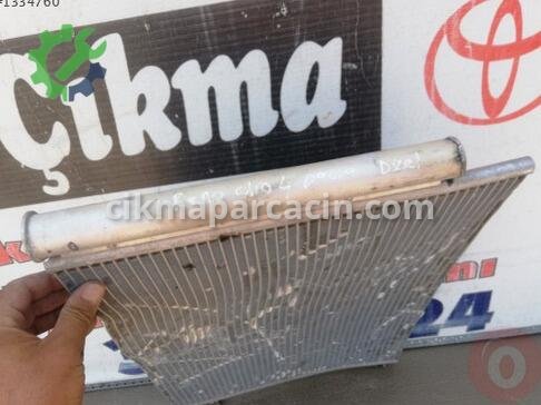 Renault Clio Klima Radyatörü çıkma parça