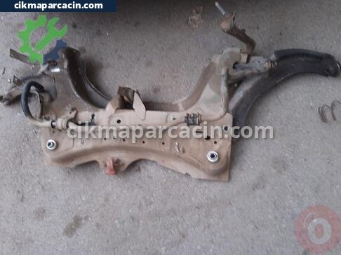 Renault Clio Travers çıkma parça