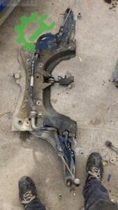 Renault Clio 4 motor beşiği