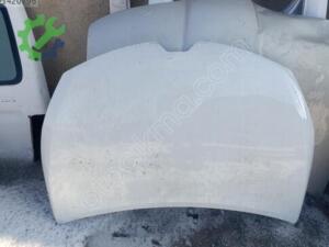 Renault Clio 4 ön motor kaputu