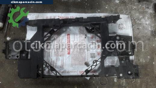 Renault Clio Ön Panel çıkma parça