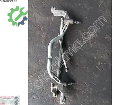 Renault Clio Silecek Kolu çıkma parça