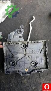 Renault Clio 4 R akü alt plastik orjinal çıkma