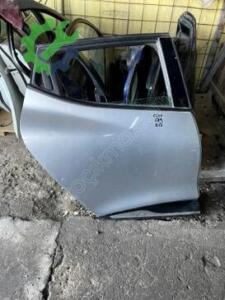 Çıkma Sağ Arka Kapı — Renault Clio (2. Adet)