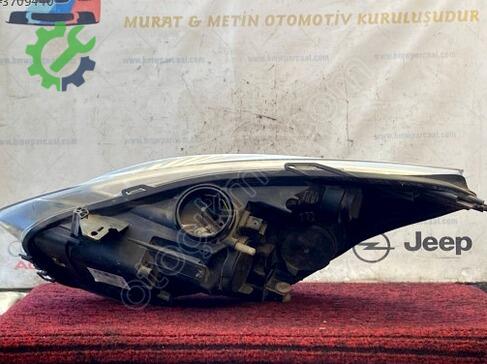 Renault Clio Sağ Ön Far çıkma parça