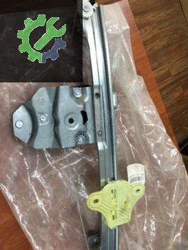 Renault Clio Sol Ön Cam Krikosu 807213867R çıkma parça