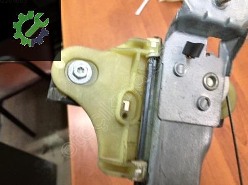 Renault Clio Sol Ön Cam Krikosu 807018534R çıkma parça
