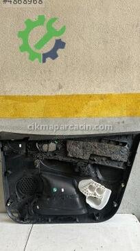Renault Clio Kapı Döşemesi 1732129X çıkma parça