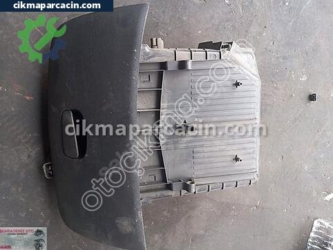 Renault Clio Torpido çıkma parça