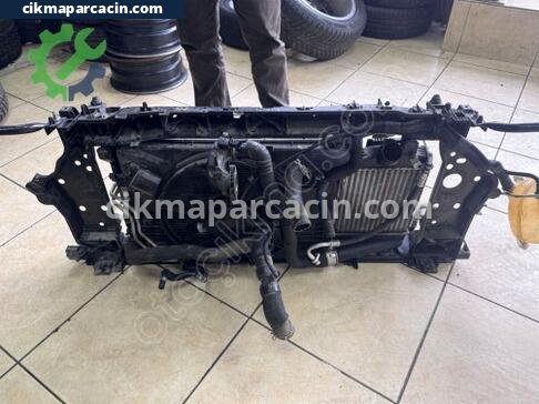 Renault Clio Radyatör çıkma parça