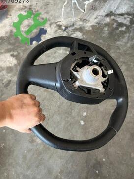 Renault Clio Direksiyon Simidi çıkma parça