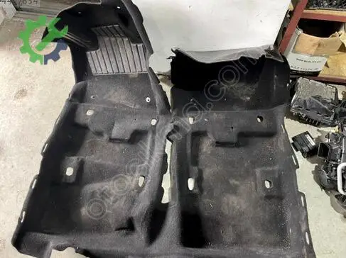 Renault Clio Taban Döşemesi çıkma parça