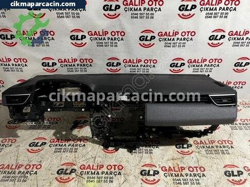 Renault Clio Torpido çıkma parça