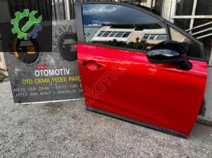 RENAULT CLİO 5 Hatasız Çıkma Orijinal Sağ Ön Kapı
