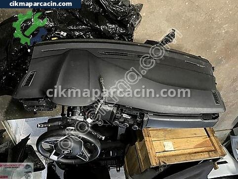 Renault Clio Torpido çıkma parça