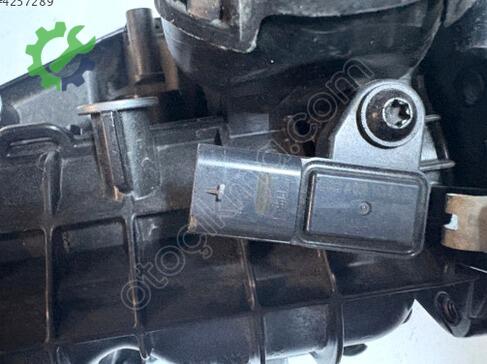 Renault Clio Külbütör Kapağı 140035548R çıkma parça