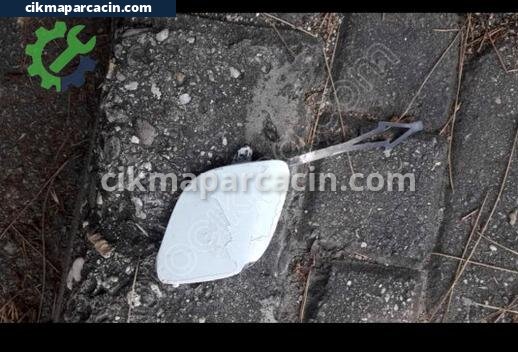 Renault Clio Çeki Demir Kapağı çıkma parça