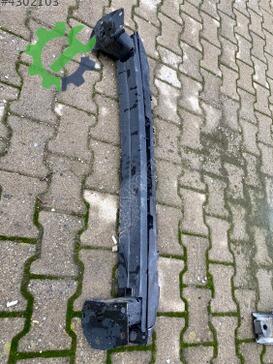 Renault Clio Ön Tampon Demiri çıkma parça