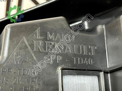 Renault Clio Sağ Ön Far 260100902R çıkma parça