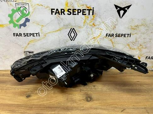 Renault Clio Sağ Ön Far 260100902R çıkma parça
