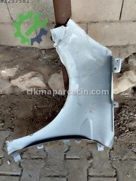Renault Clio Sağ Ön Çamurluk çıkma parça