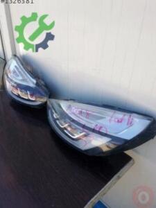 RENAULT CLİO 5 SAĞ VE SOL ÖN FARLAR LEDLİ
