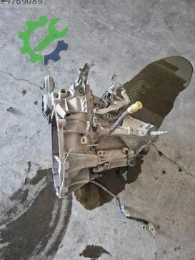 Renault Clio Şanzıman Komple çıkma parça