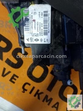 Renault Clio Sağ Ön Far çıkma parça