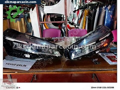 Renault Clio Sağ Ön Far çıkma parça