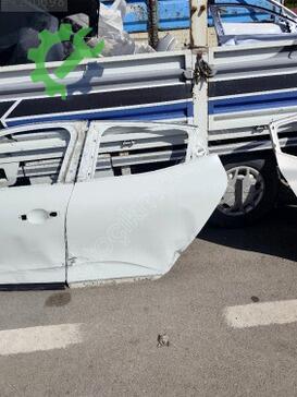 Renault R 5 Sol Ön Kapı çıkma parça
