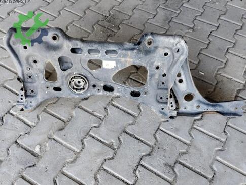 Renault Clio Travers çıkma parça