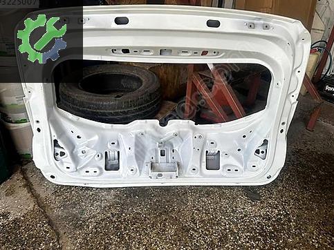 Renault Clio Bagaj Kapağı çıkma parça