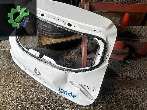 Renault Clio Bagaj Kapağı çıkma parça