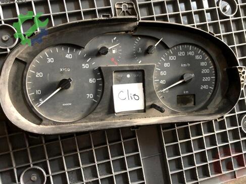 Renault Clio Gösterge Saati çıkma parça