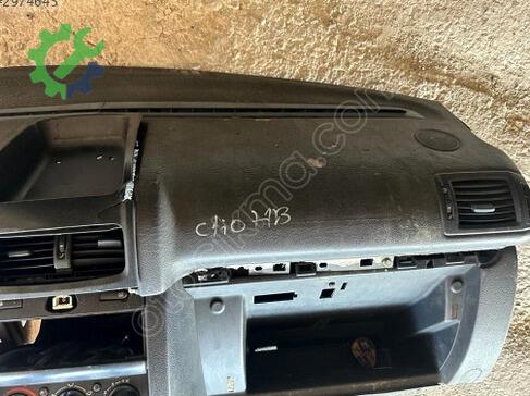 Renault Clio Göğüs çıkma parça