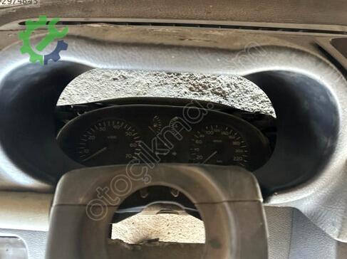 Renault Clio Göğüs çıkma parça