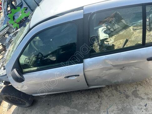 Renault Clio Tavan çıkma parça