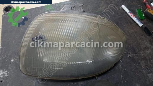 Renault Clio Sağ Ön Far çıkma parça