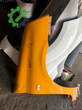 Renault Clio Sağ Ön Çamurluk çıkma parça