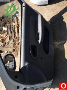 Renault Clio sağ ön kapı döşemesi orjinal çıkma