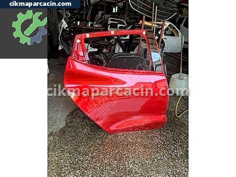 Renault Clio Sağ Ön Kapı çıkma parça